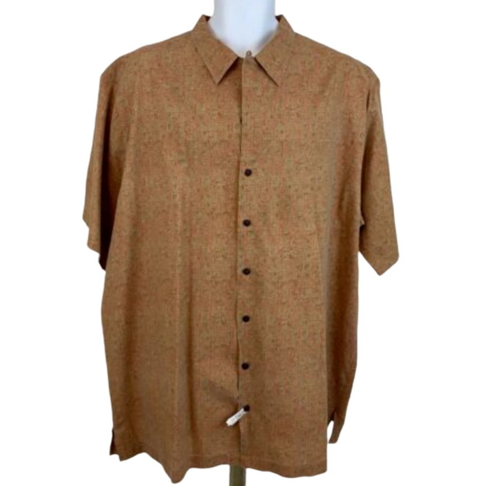 L.L. Bean Men's Short-Sleeve Button-Down Shirt in Brown